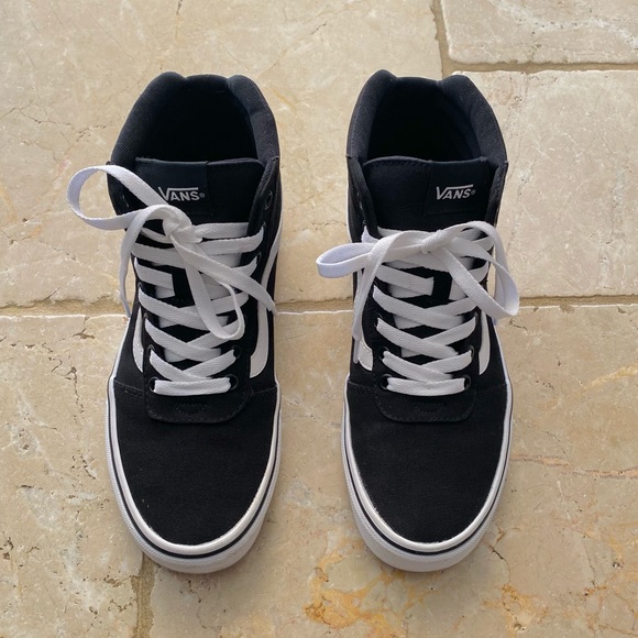 Vans Shoes - Vans Ward High Top Black n White Sneaker